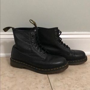 Doc Marten Pascal 8-eye Boots